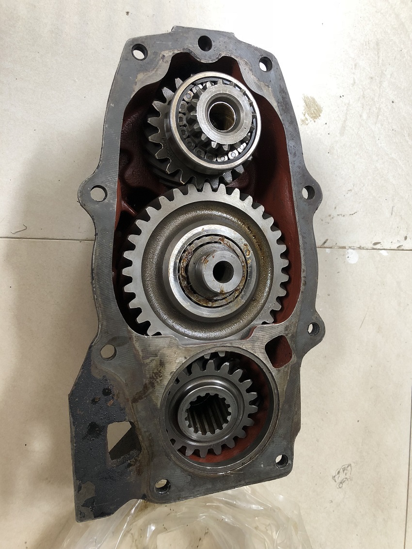 Phần đuôi hộp số M151