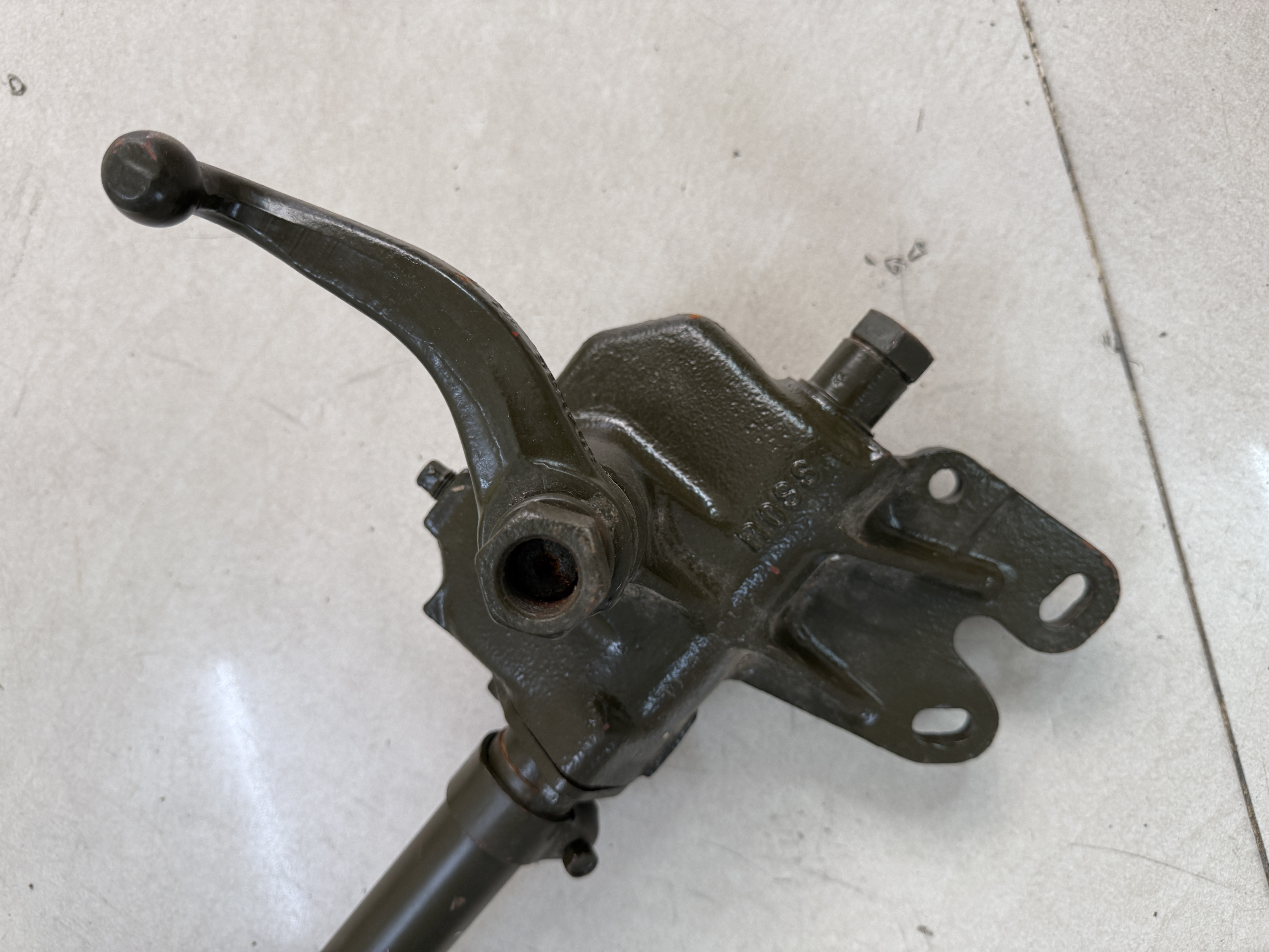 bót tay lai lớn Jeep Cao